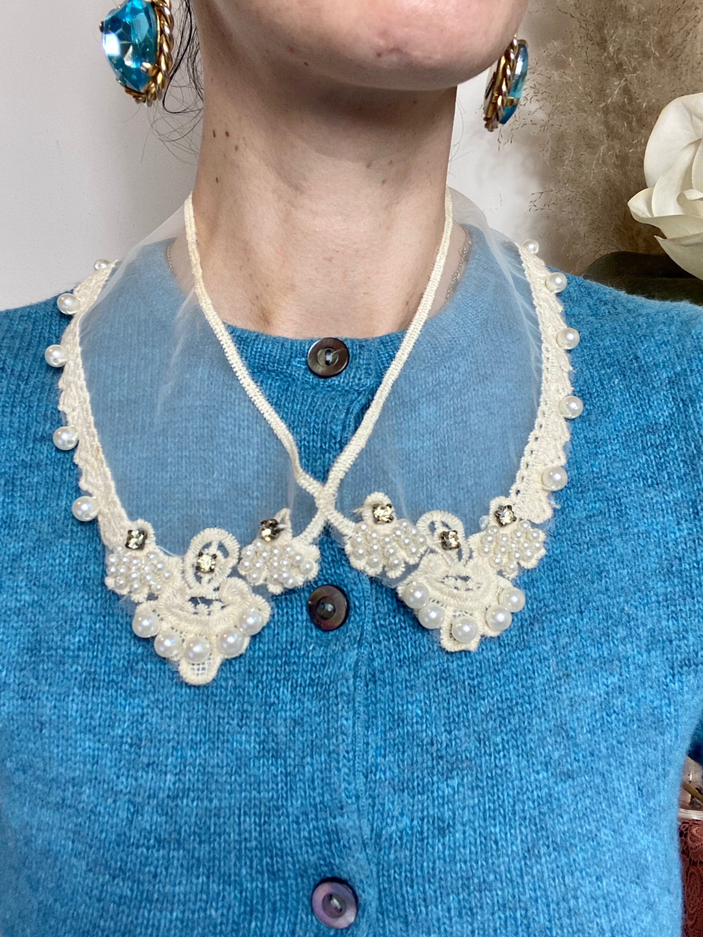 Colletto Wing in organza, perline e pizzo Macramè