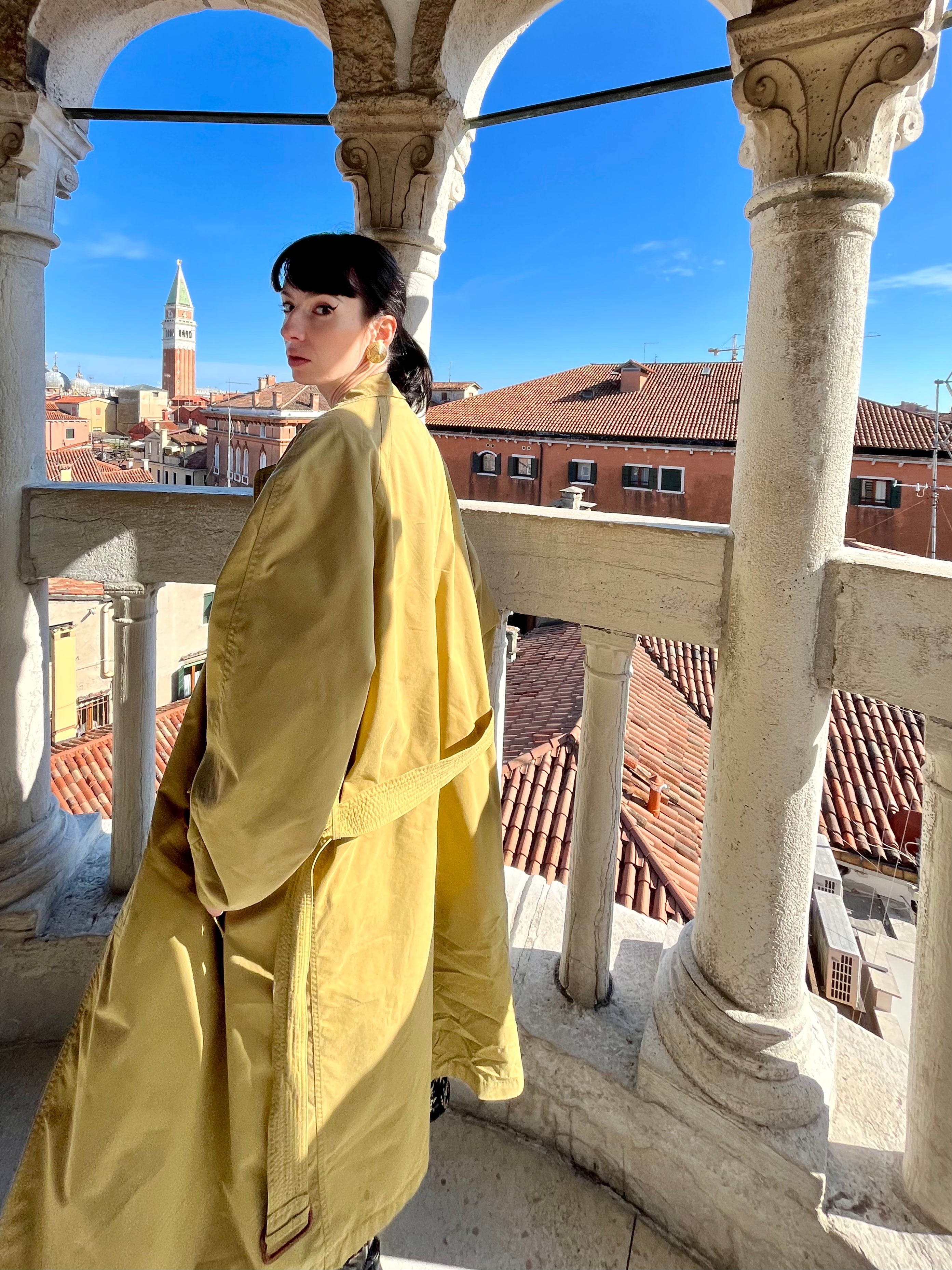 Versace sports trench-coat olive à boutonnage simple