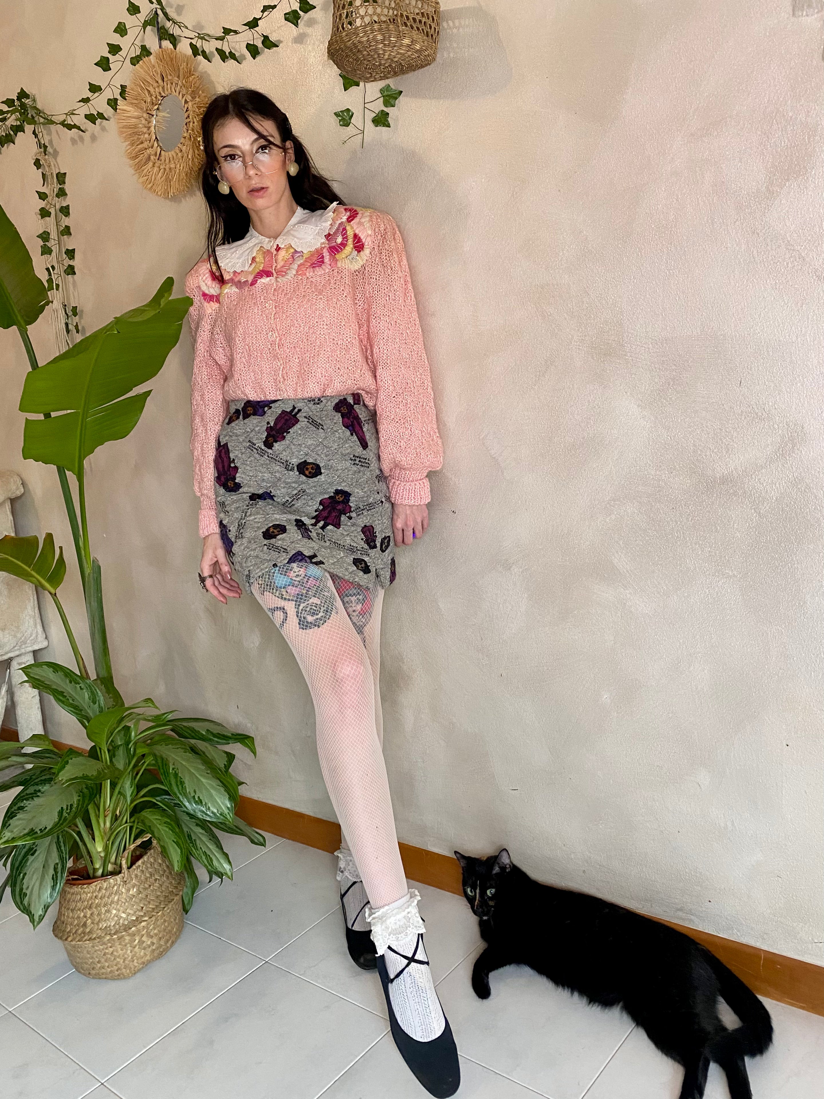 Minigonna sartoriale trapuntata con bambole ottocento