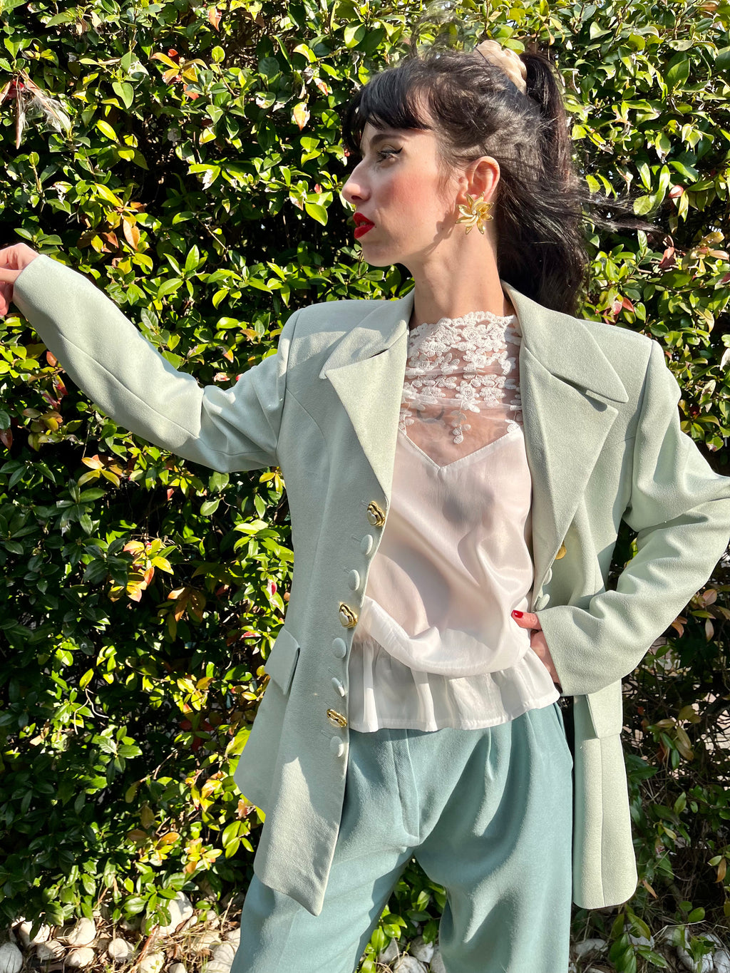 Blazer pastello con bottoni estetici