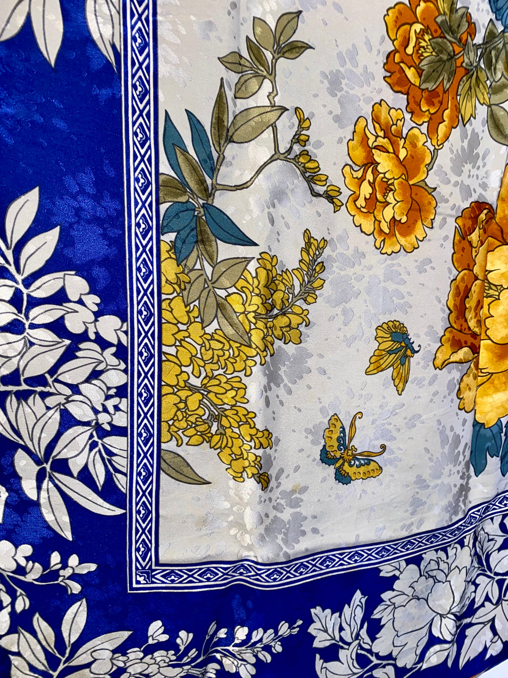 Balenciaga foulard