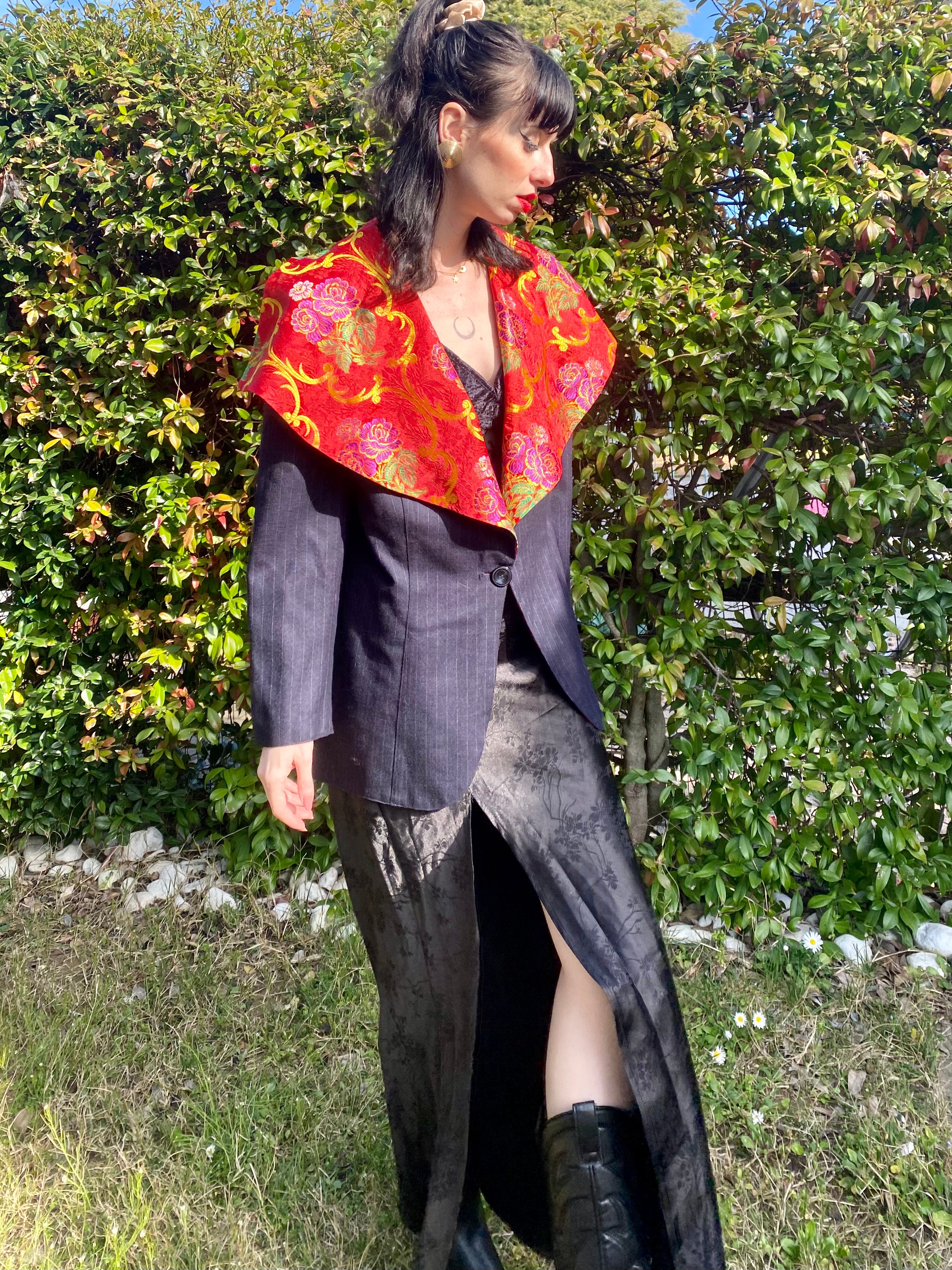 Blazer gessato con colletto alla marinara