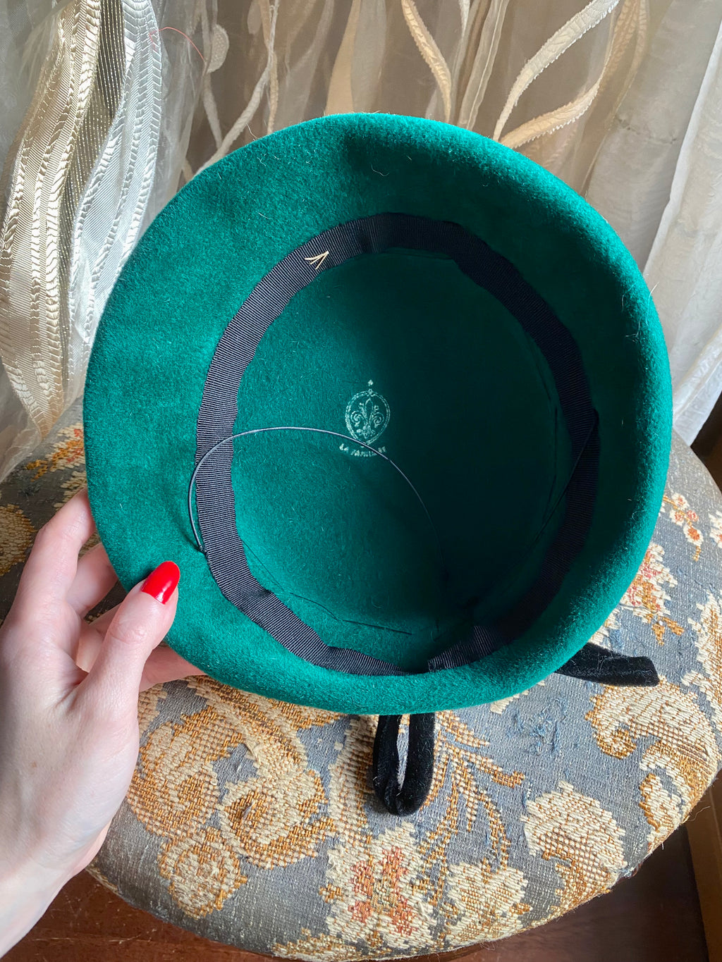 Cappello pillbox ‘40s  con fiocco