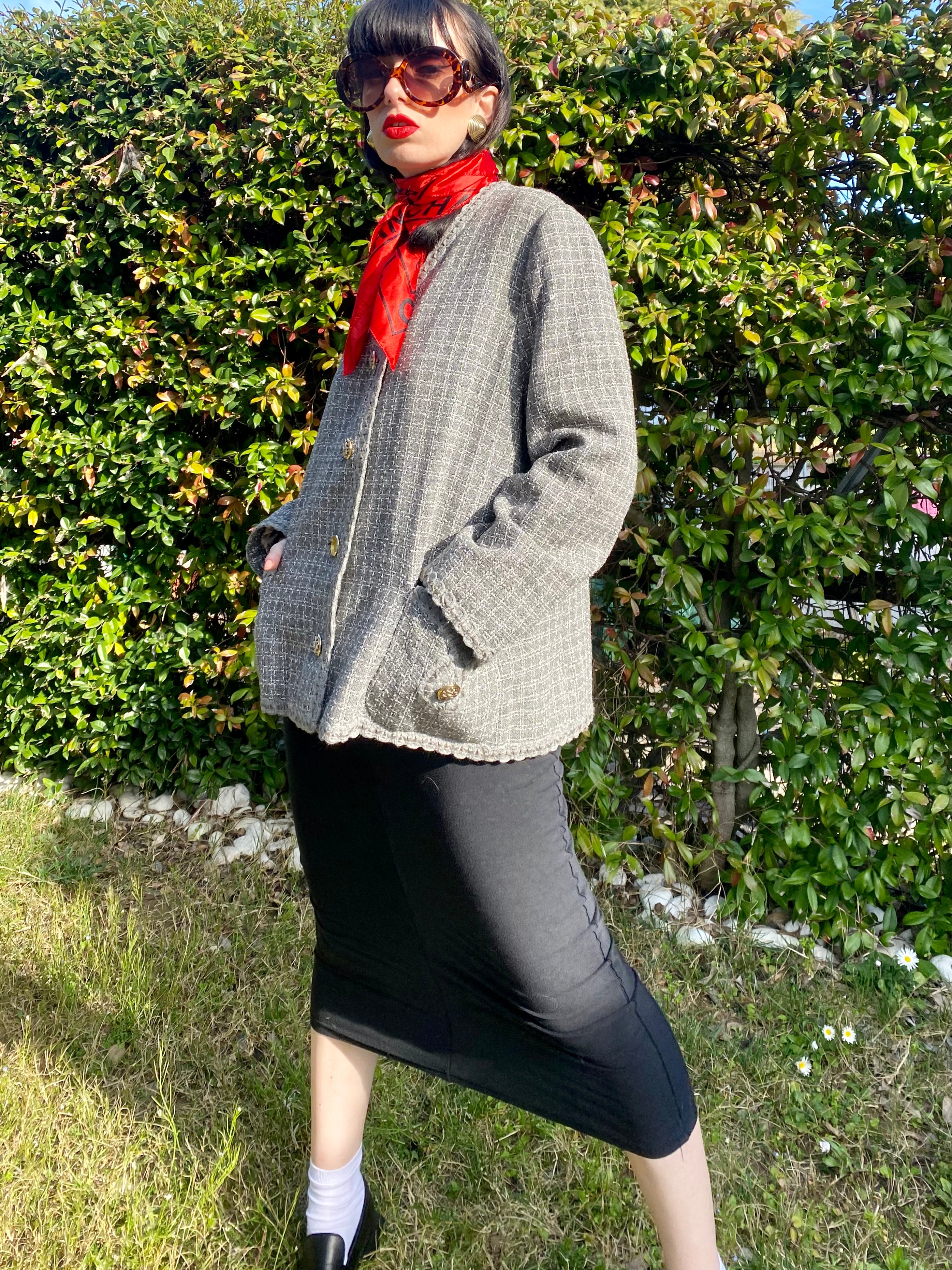 Refined collarless Vichy blazer